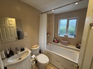 Photo 33- click for photo gallery